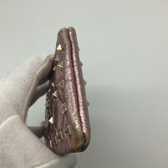 Valentino Pink Metallic Quilted Patent Rockstud Zip Pouch/Key cles - Picture 4 of 14